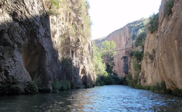 Rutas De Senderismo: La Ruta De Los Pantaneros En Chulilla: Un Viaje ...